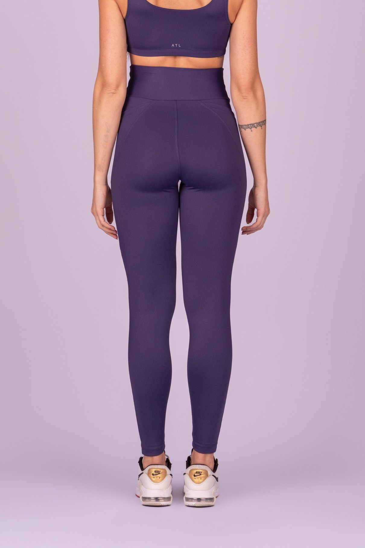23 legging run move