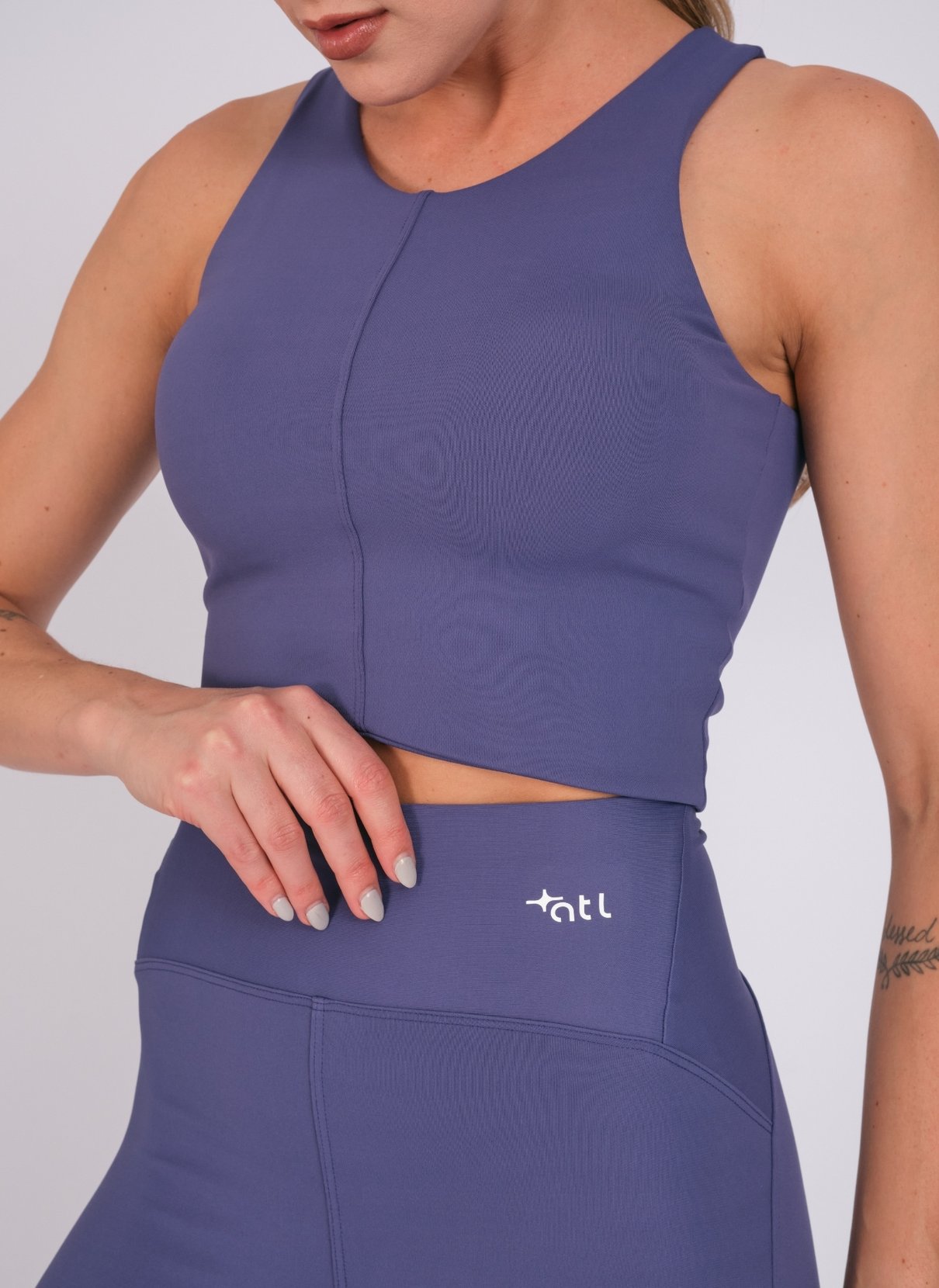 10 regata cropped force