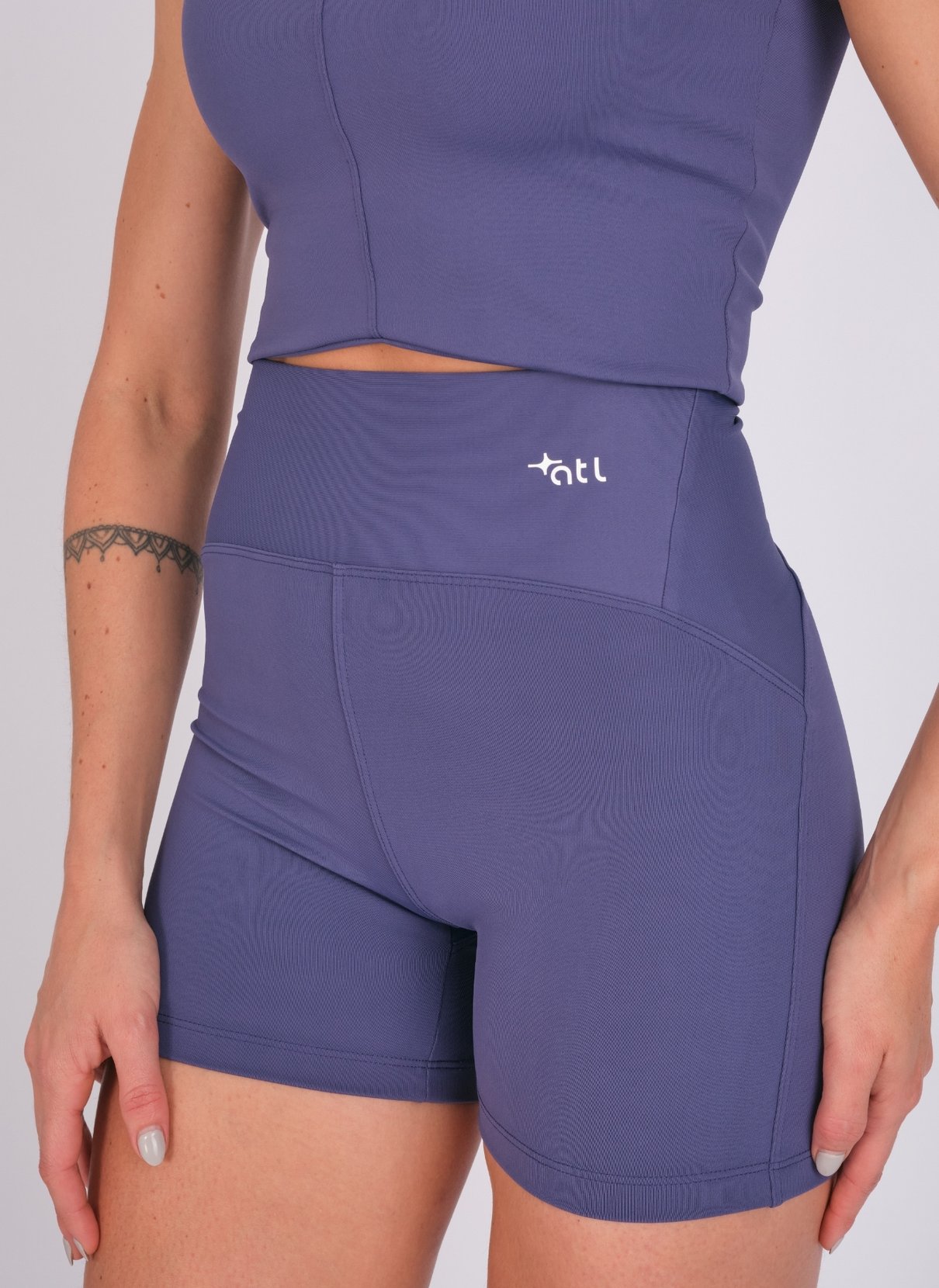 13 regata cropped force